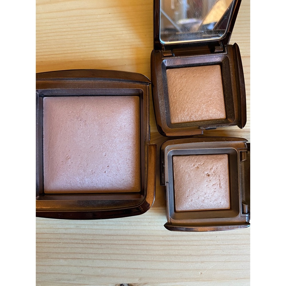 Hourglass ambient lighting powder bundle